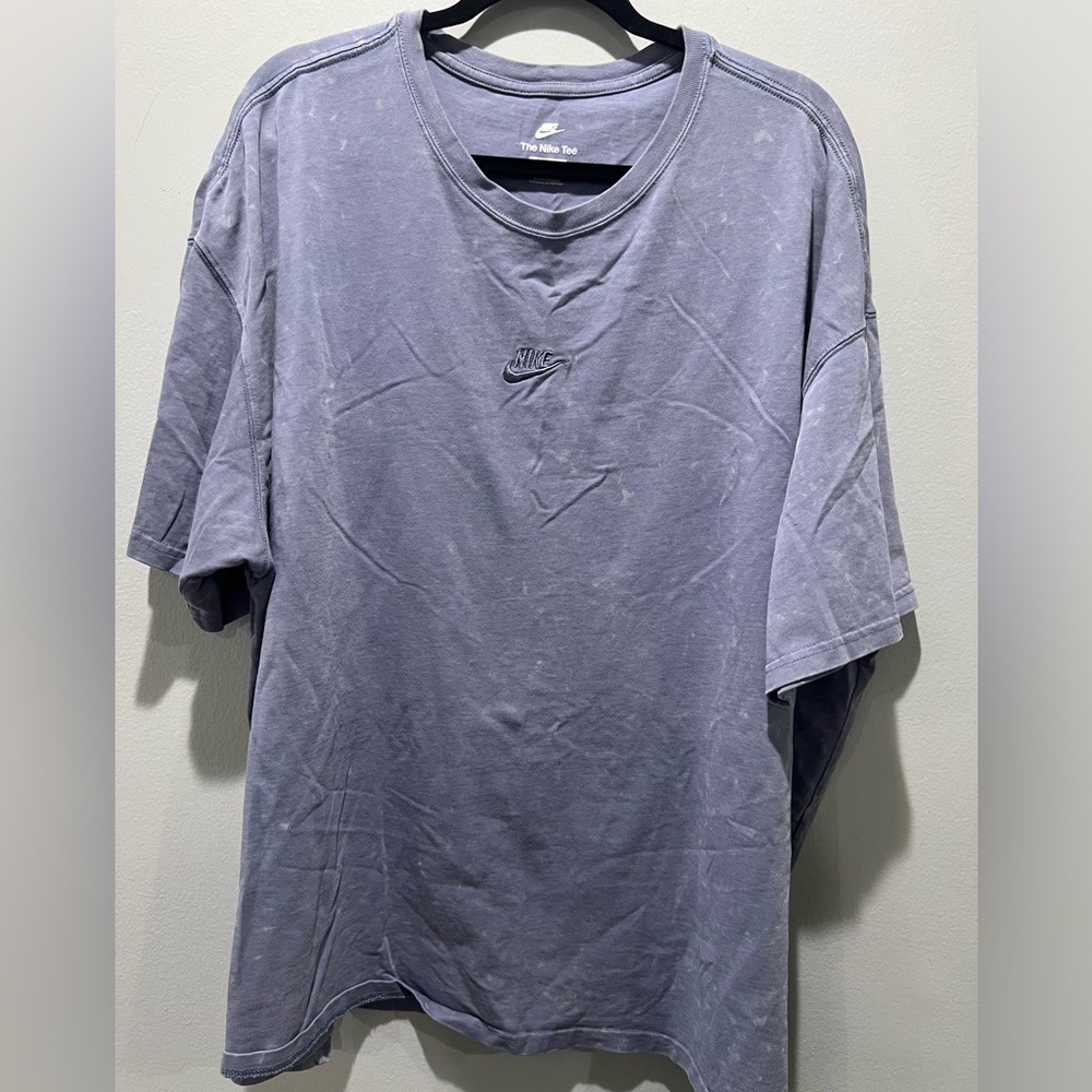 Nike Sportswear Premium Essentials
Men's T-Shirt